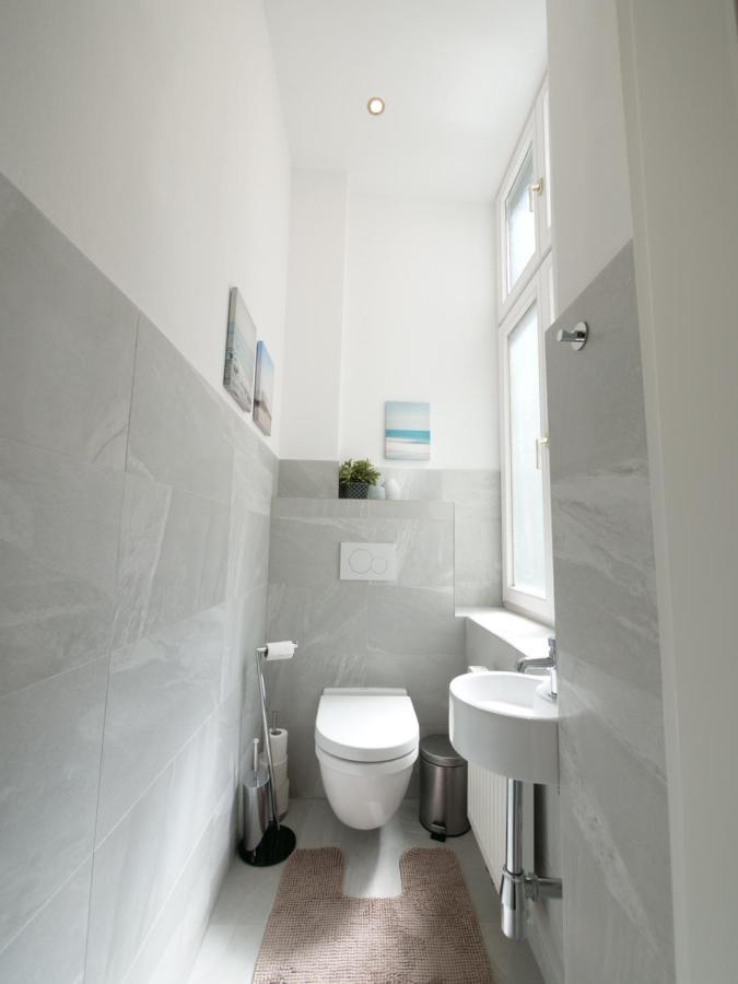 Stylish City Center Apartment Wina Bagian luar foto